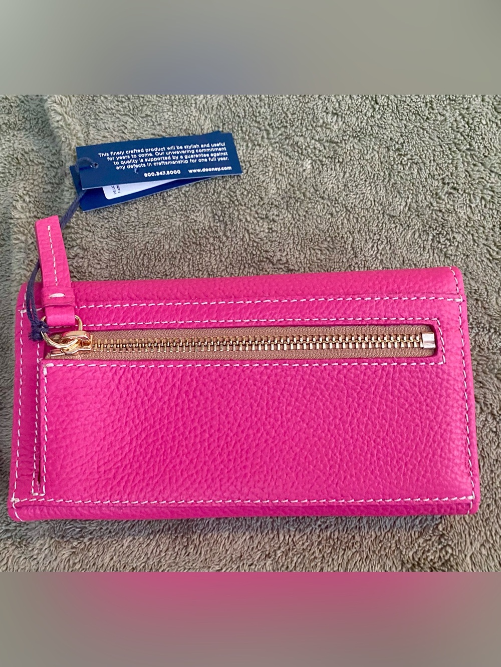 New Dooney & Bourke Fuchsia Pink Pebble Leather Lucca Continental Wallet - Picture 2 of 6